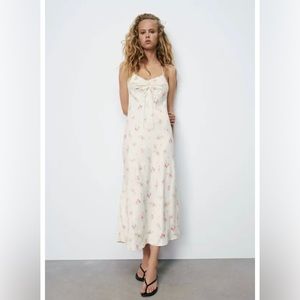 NWT Zara brand new, never worn ivory satin floral print midi dress. Size M